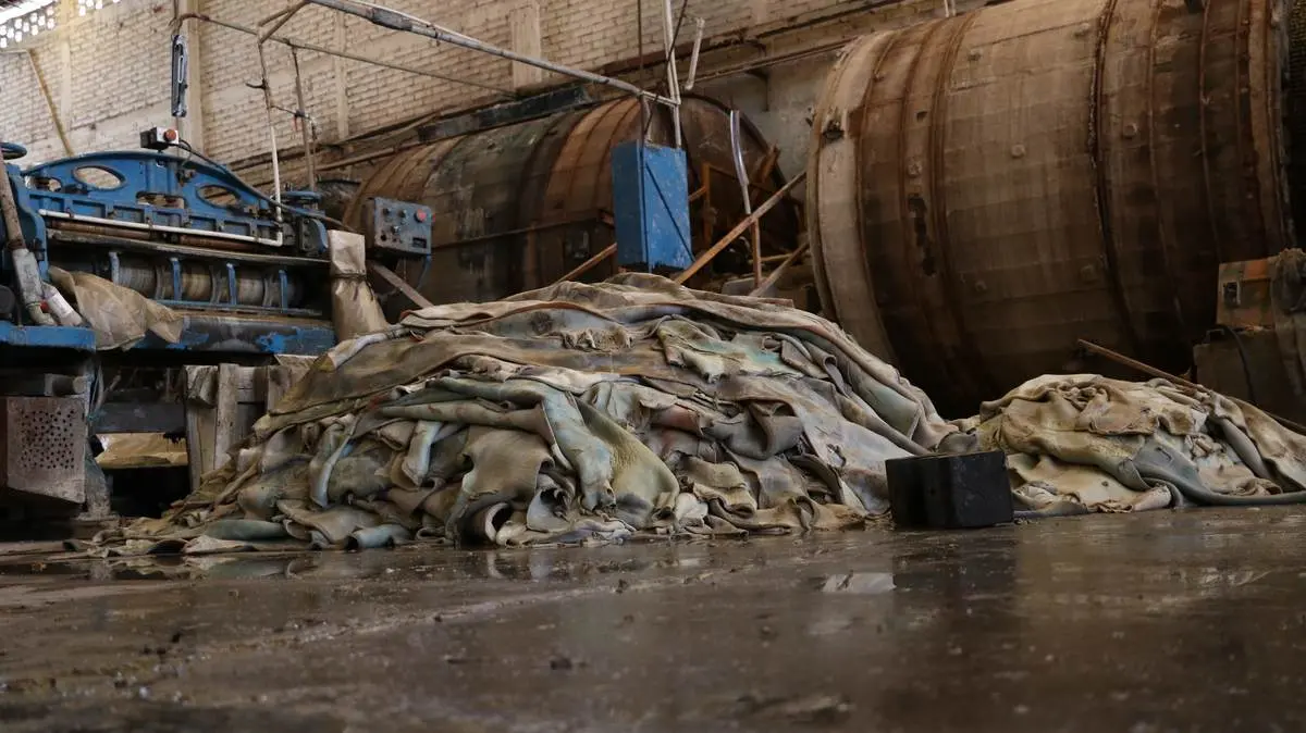 La Contaminación de las Curtiembres: Un Problema Ambiental Urgente - Cuánto contamina la industria manufacturera contaminacion por una manufacturera de cueros - Cuánto contamina la industria manufacturera