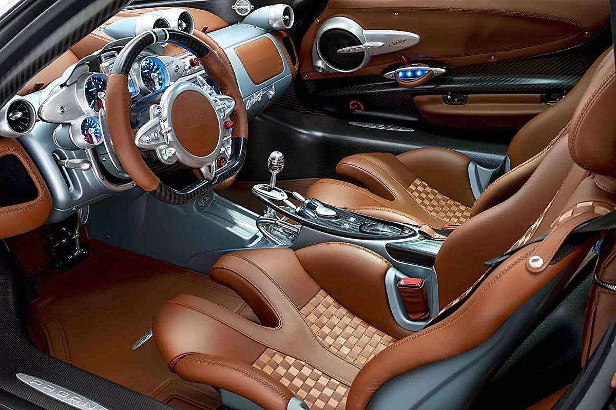 pagani en cueros - Cuánto cuesta el Pagani en dólares