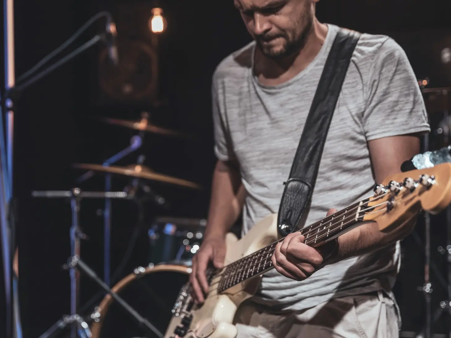 Correa de Guitarra Eléctrica: La Guía Definitiva para Elegir la Perfecta - Cuánto mide una correa de guitarra correa cuero guitarra electrica - Cuánto mide una correa de guitarra