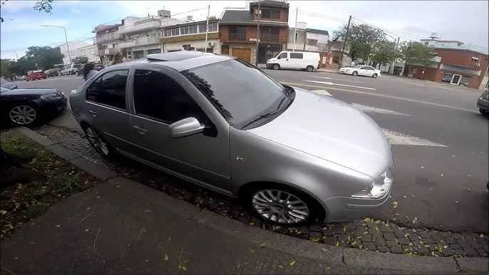 Bora 1.8 Cuero: Un clásico argentino con estilo y potencia - Cuántos HP tiene un Bora 18 T roja bora 1.8 cuero - Cuántos HP tiene un Bora 18 T roja