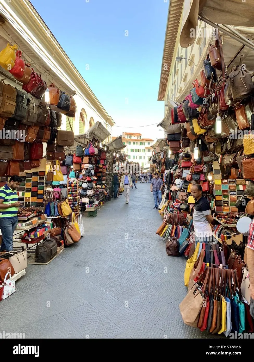 El Mercado del Cuero de Florencia: Guía Completa para Tu Visita - Qué día es el mercado del cuero en Florencia mercado de cueros de firenze - Qué día es el mercado del cuero en Florencia