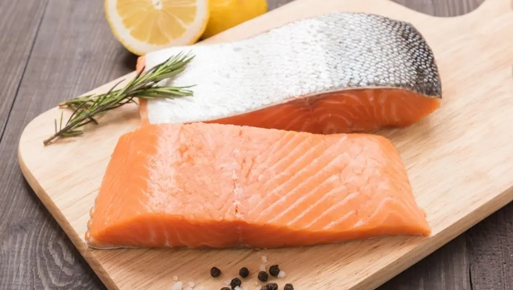 Beneficios y riesgos del consumo de la piel del salmón - Qué es mejor, el salmón con piel o sin piel cuero de salmon - Qué es mejor, el salmón con piel o sin piel