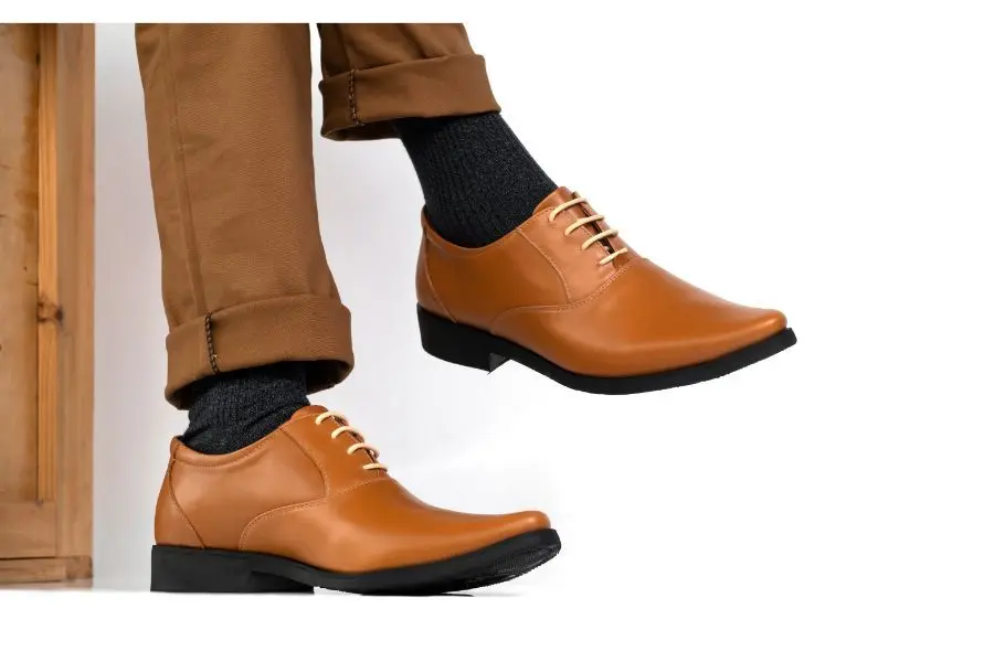 Cómo lustrar zapatos de cuero sin betún: Trucos caseros y consejos profesionales - Qué hacer si no tengo betún como lustrar zapatos de cuero sin betun - Qué hacer si no tengo betún