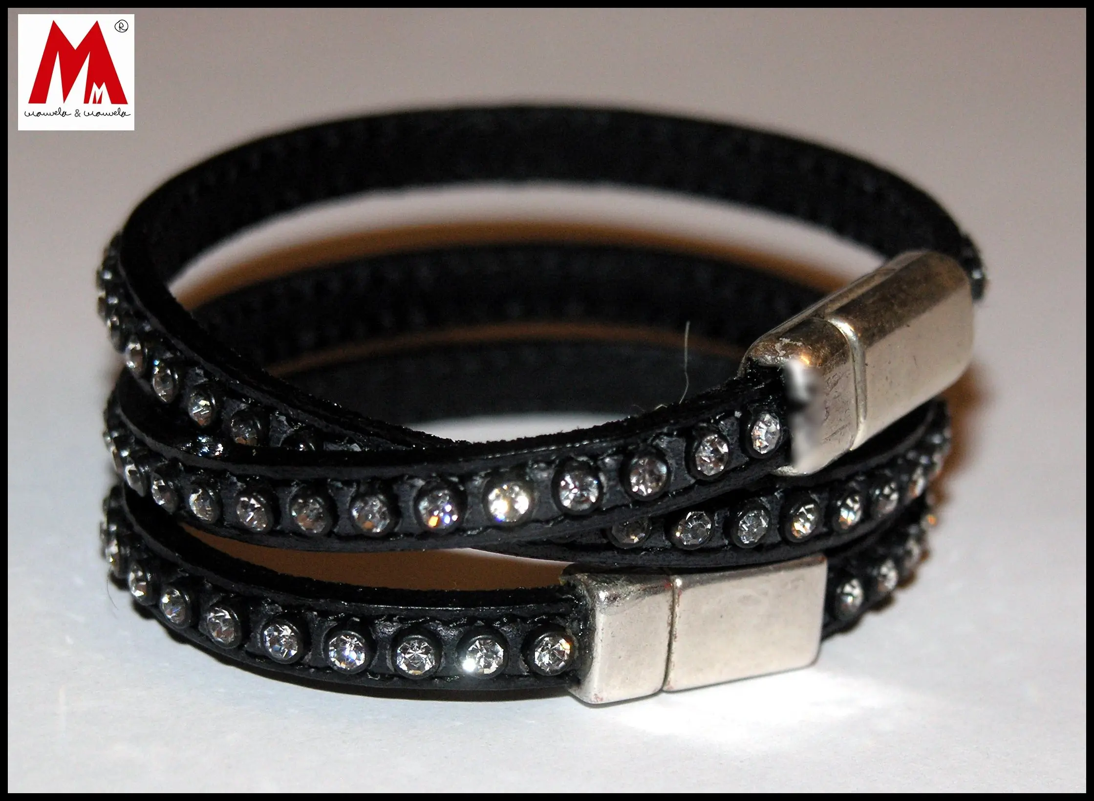 Pulsera de Cuero con Cristales Swarovski: Elegancia y Brillo en tu Muñeca - Qué significa el cristal Swarovski pulsera de cuero con cristales swarovski - Qué significa el cristal Swarovski
