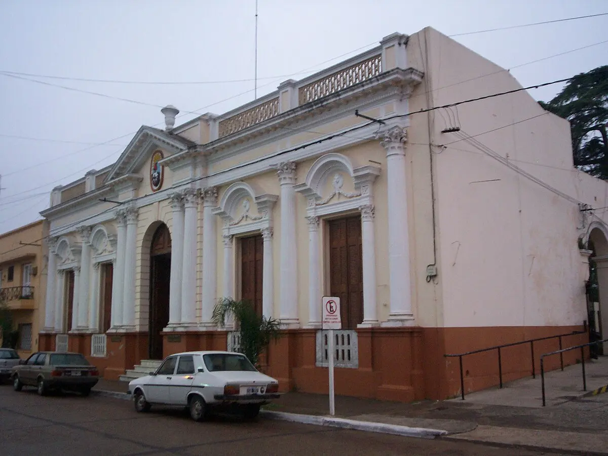 Curuzú Cuatiá: Historia, Cultura y Atractivos de la "Cuna de Músicos Chamameceros" - Qué significa el nombre de Curuzu Cuatia barraca de cuero curuzu cuatia - Qué significa el nombre de Curuzu Cuatia
