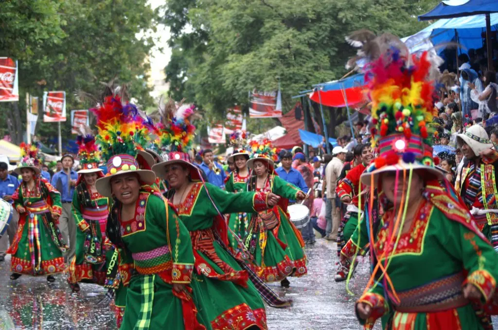 El Tinku: Un Ritual de Combate y Fertilidad en los Andes Bolivianos - Qué significa el Tinku cueros tinku - Qué significa el Tinku