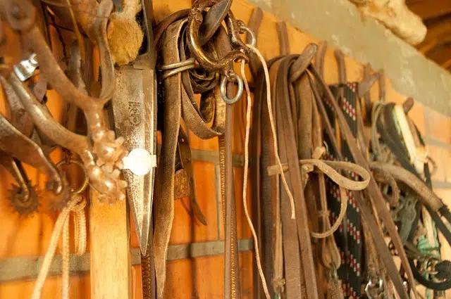 Diferencia entre Marroquinería y Talabartería: Un Viaje por el Mundo del Cuero - Qué significado tiene talabartería diferencia entre marroquineria y talabarteria - Qué significado tiene talabartería