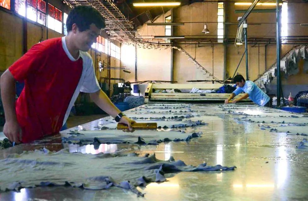 <b>Fábricas de Cuero en Catamarca: Un Viaje a través de la Historia</b> - Quién fue el precursor de la minería en Catamarca fabricas de cueros catamarca historia - Quién fue el precursor de la minería en Catamarca